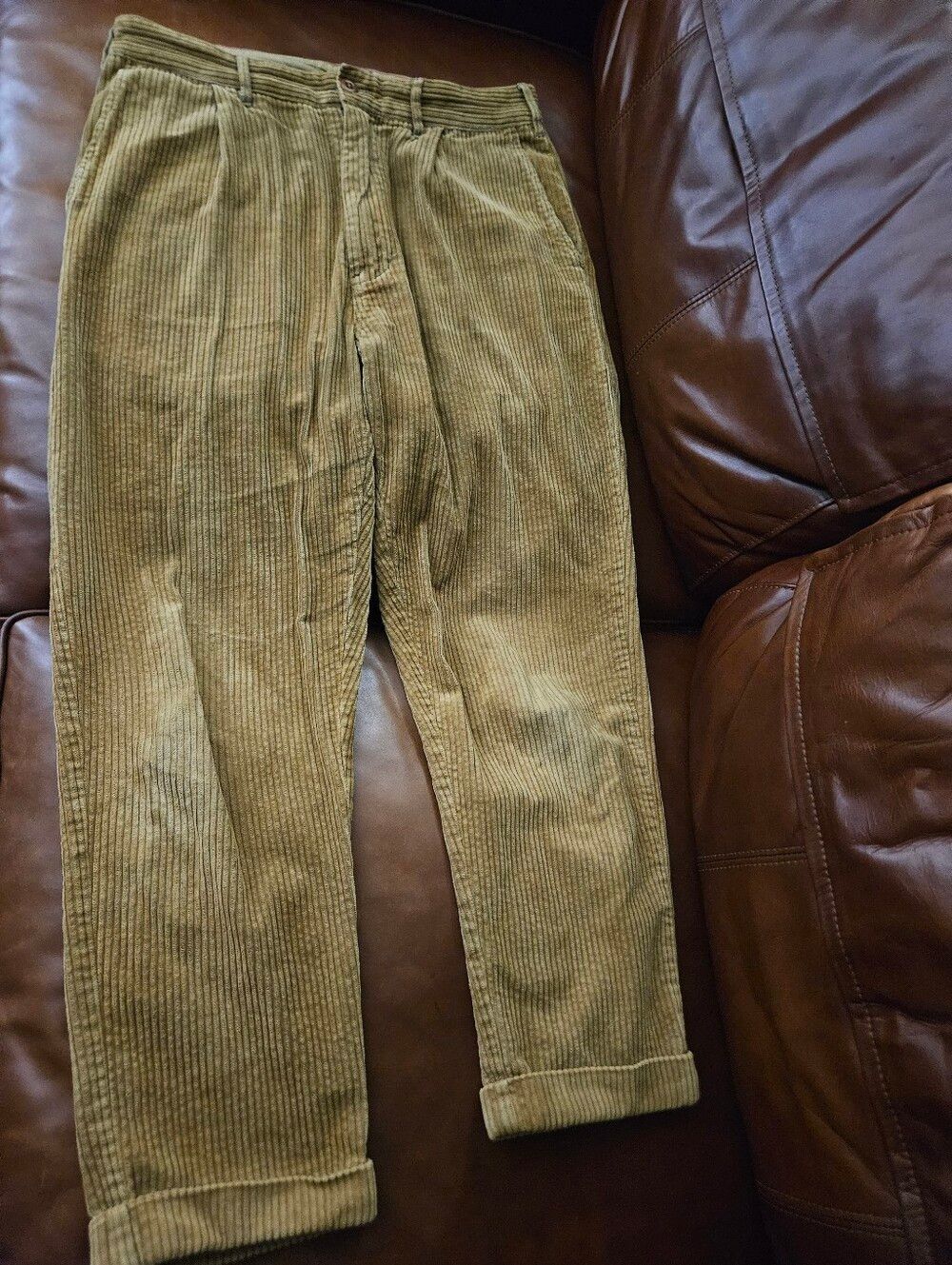 Alex Mill Corduroy Trousers in Olive Mens